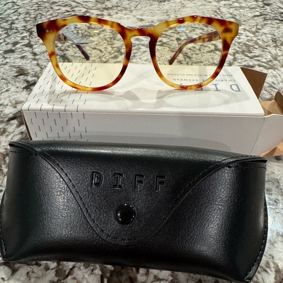 DIFF Blue-Light Blocking Glasses - Picture 8 of 12
